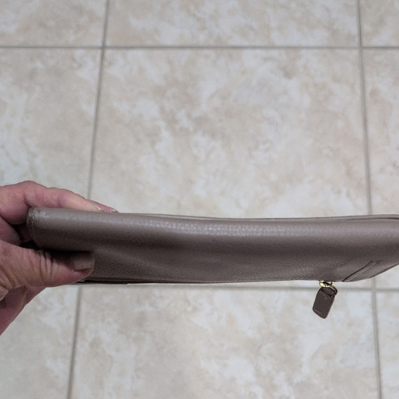 Radley London Beige Leather Wallet - Picture 6 of 12